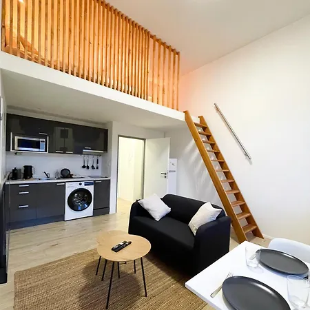 Апартаменты Loft Maniny By Urban Прага